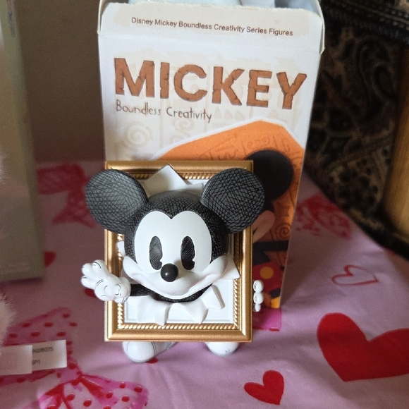 Set Of 3 Plush Keychain - Picture 7 of 16